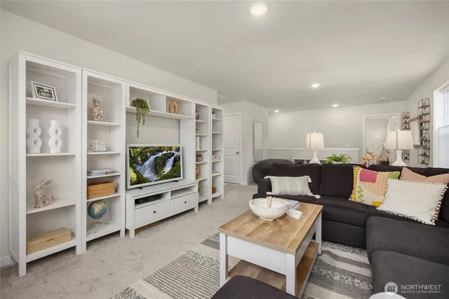 $724,900 | 22121 Jameson Avenue Northwest, Poulsbo, WA 98370