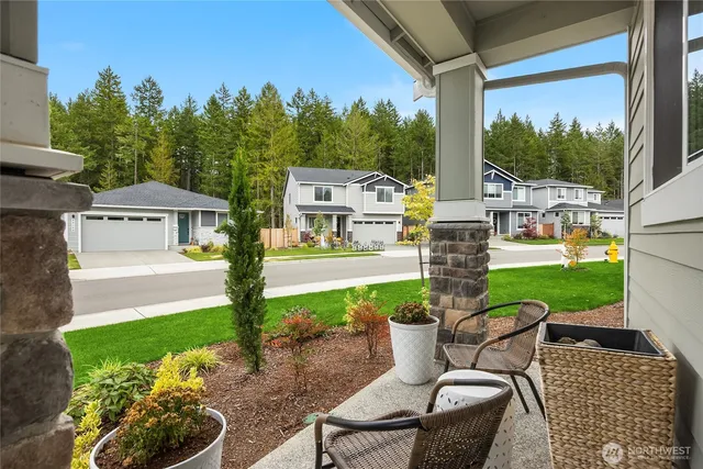 $724,900 | 22121 Jameson Avenue Northwest, Poulsbo, WA 98370