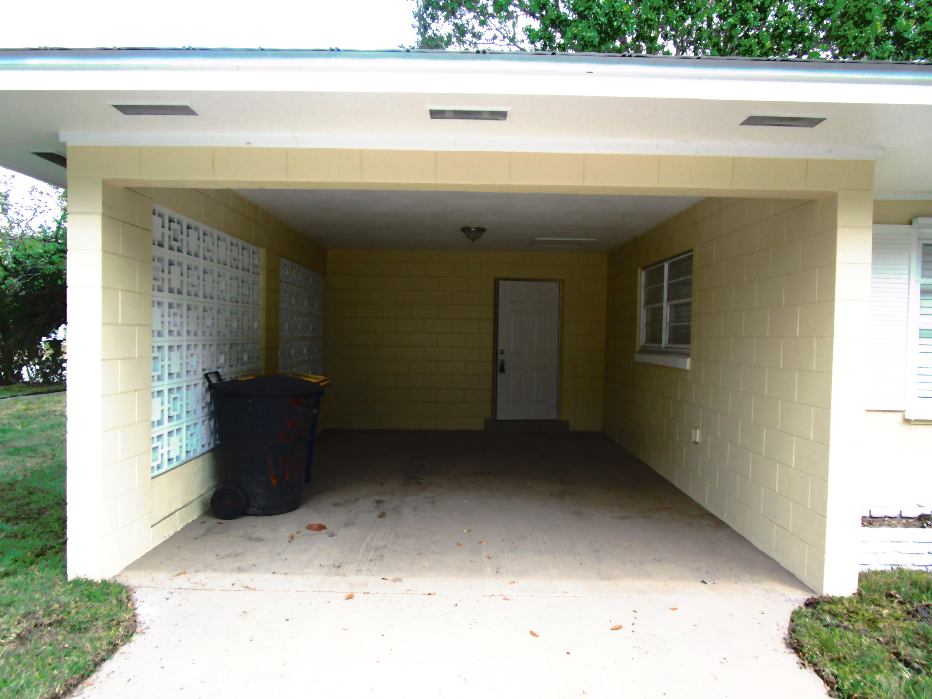 580 Wendell Road Fort Pierce, FL 34950 - Photo 27 of 34 580 Wendell Rd 042