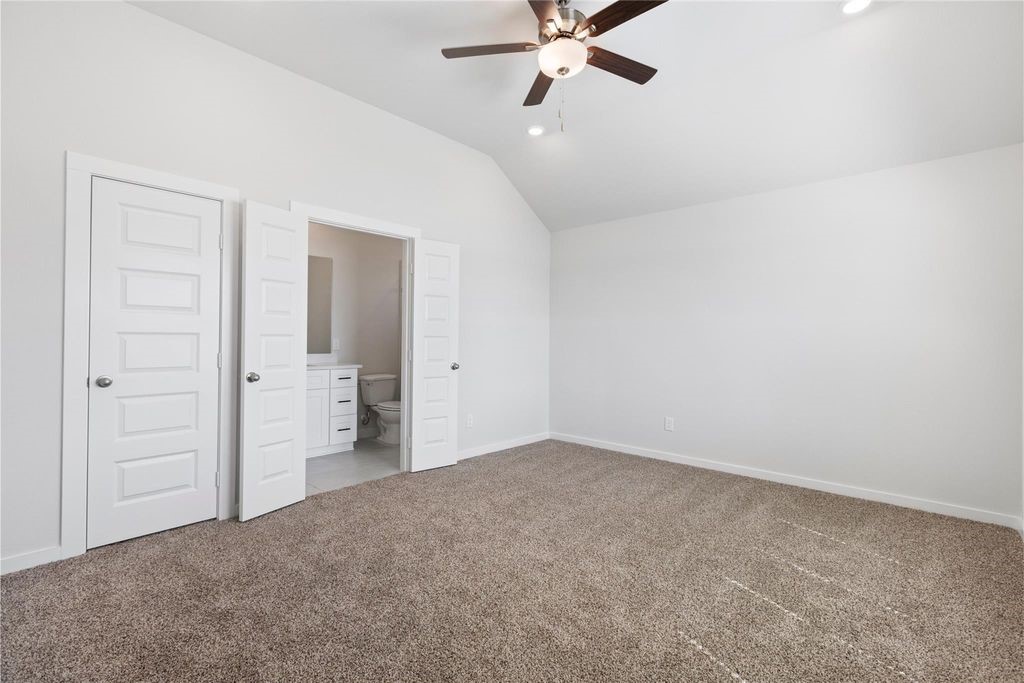 1122 Elsinore Drive Rosharon, TX 77583 - Photo 12 of 32