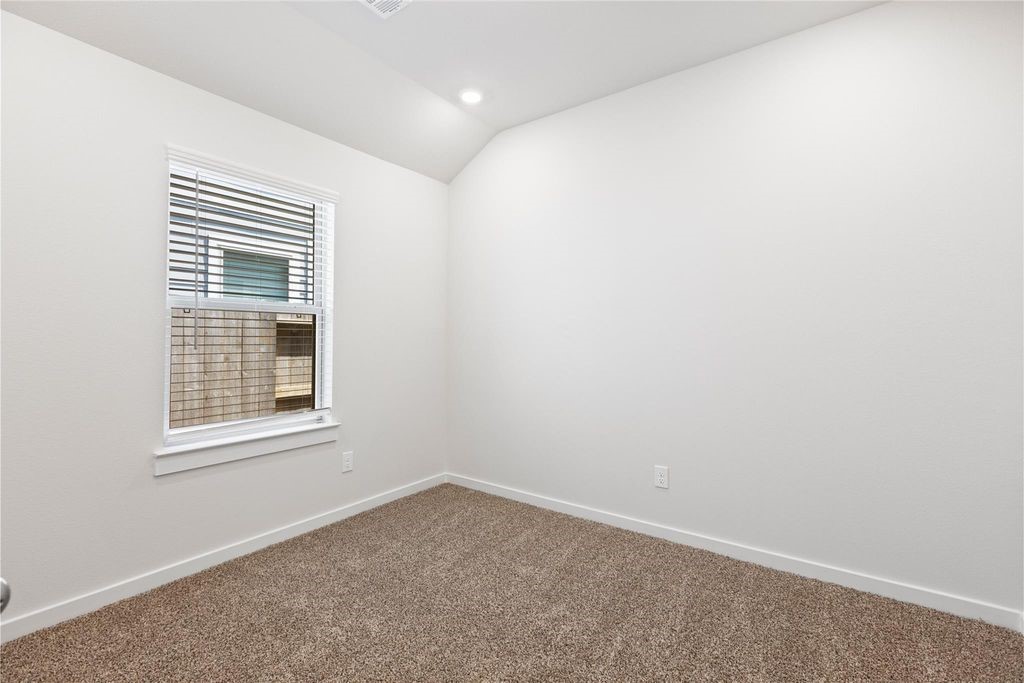 1122 Elsinore Drive Rosharon, TX 77583 - Photo 18 of 32