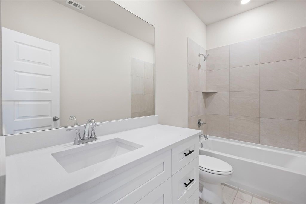 1122 Elsinore Drive Rosharon, TX 77583 - Photo 20 of 32