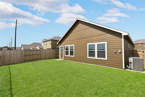 $2,395 | 1122 Elsinore Drive, Rosharon, TX 77583