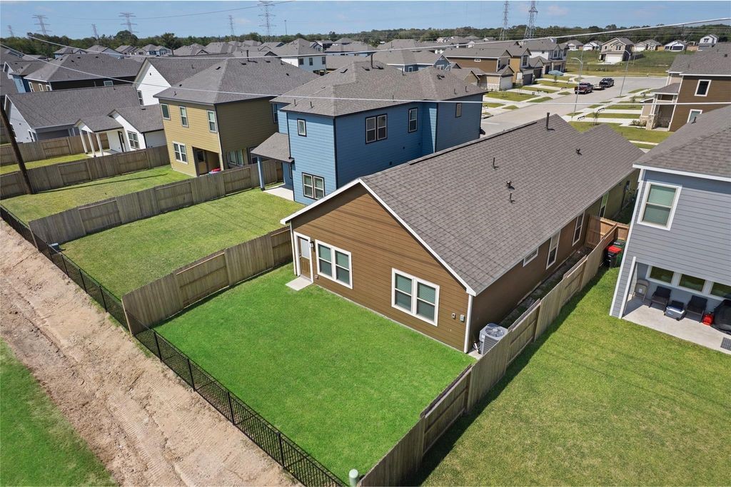 1122 Elsinore Drive Rosharon, TX 77583 - Photo 29 of 32