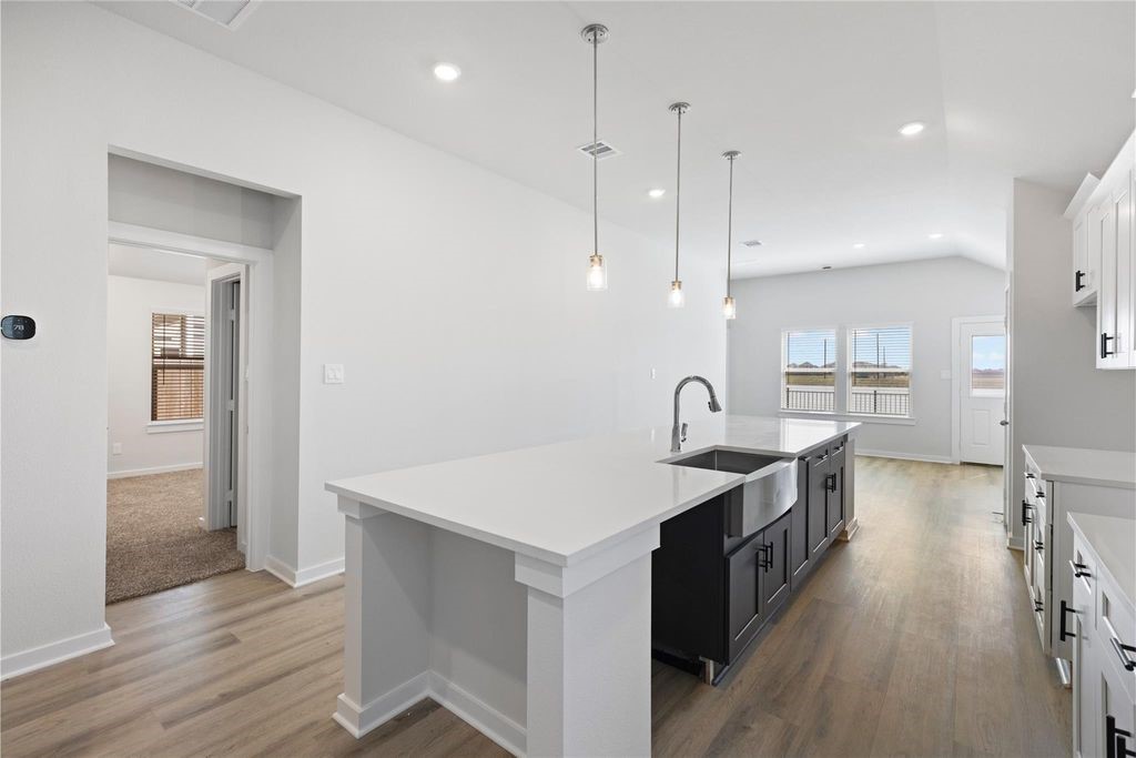 1122 Elsinore Drive Rosharon, TX 77583 - Photo 8 of 32