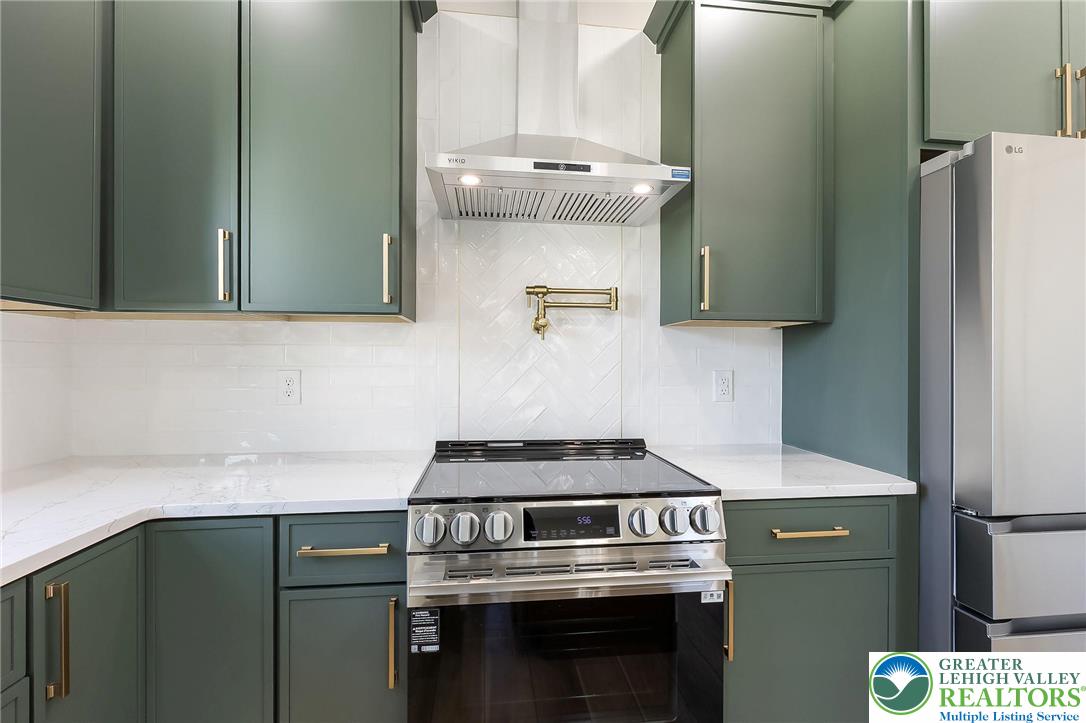 37 North 7th Street Coplay, PA 18037 - Photo 17 of 70
