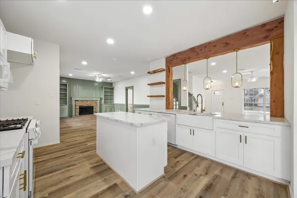 $355,000 | 2001 Tipperary Drive, Deer Park, TX 77536