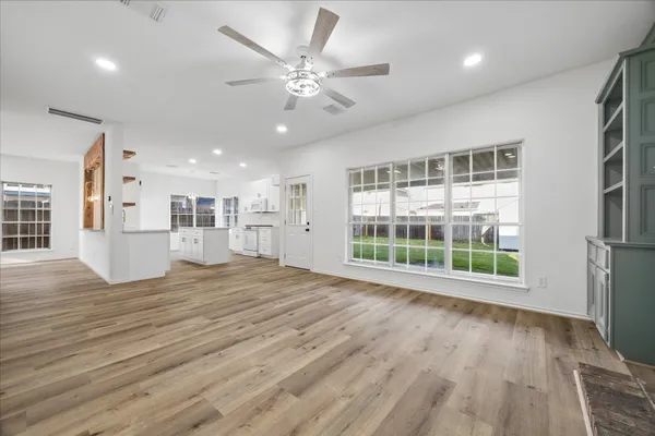 $355,000 | 2001 Tipperary Drive, Deer Park, TX 77536