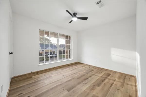 $355,000 | 2001 Tipperary Drive, Deer Park, TX 77536