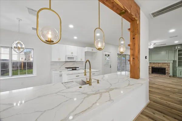 $355,000 | 2001 Tipperary Drive, Deer Park, TX 77536