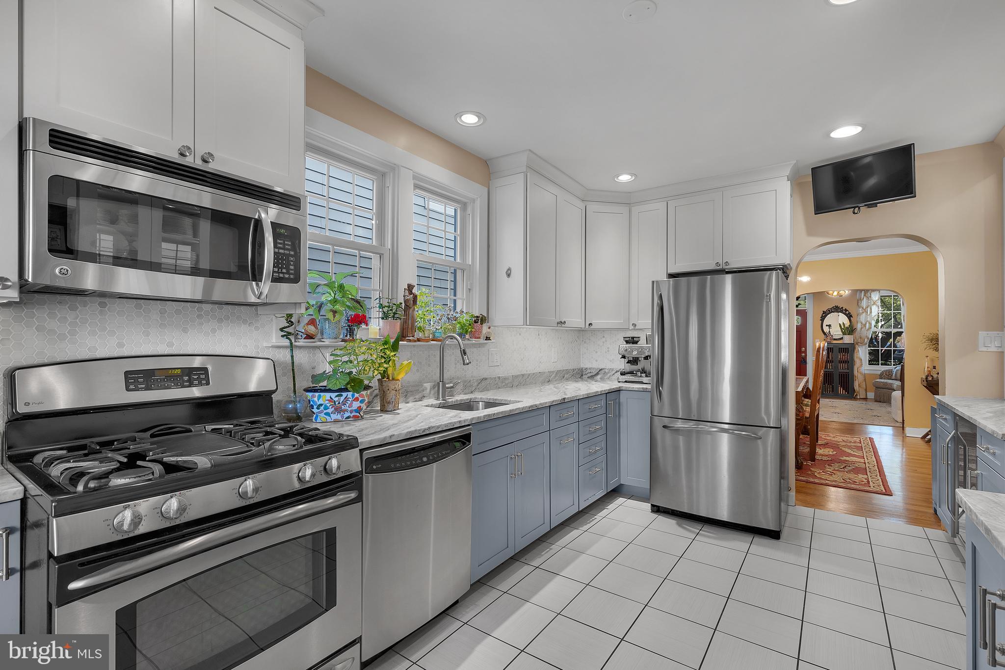 3723 Roland Avenue Baltimore, MD 21211 - Photo 9 of 30 Gallery Image 9