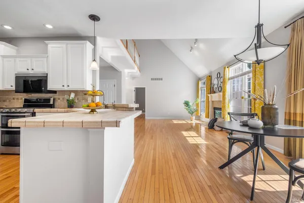 $625,000 | 50558 Hollybrook Drive, Granger, IN 46530