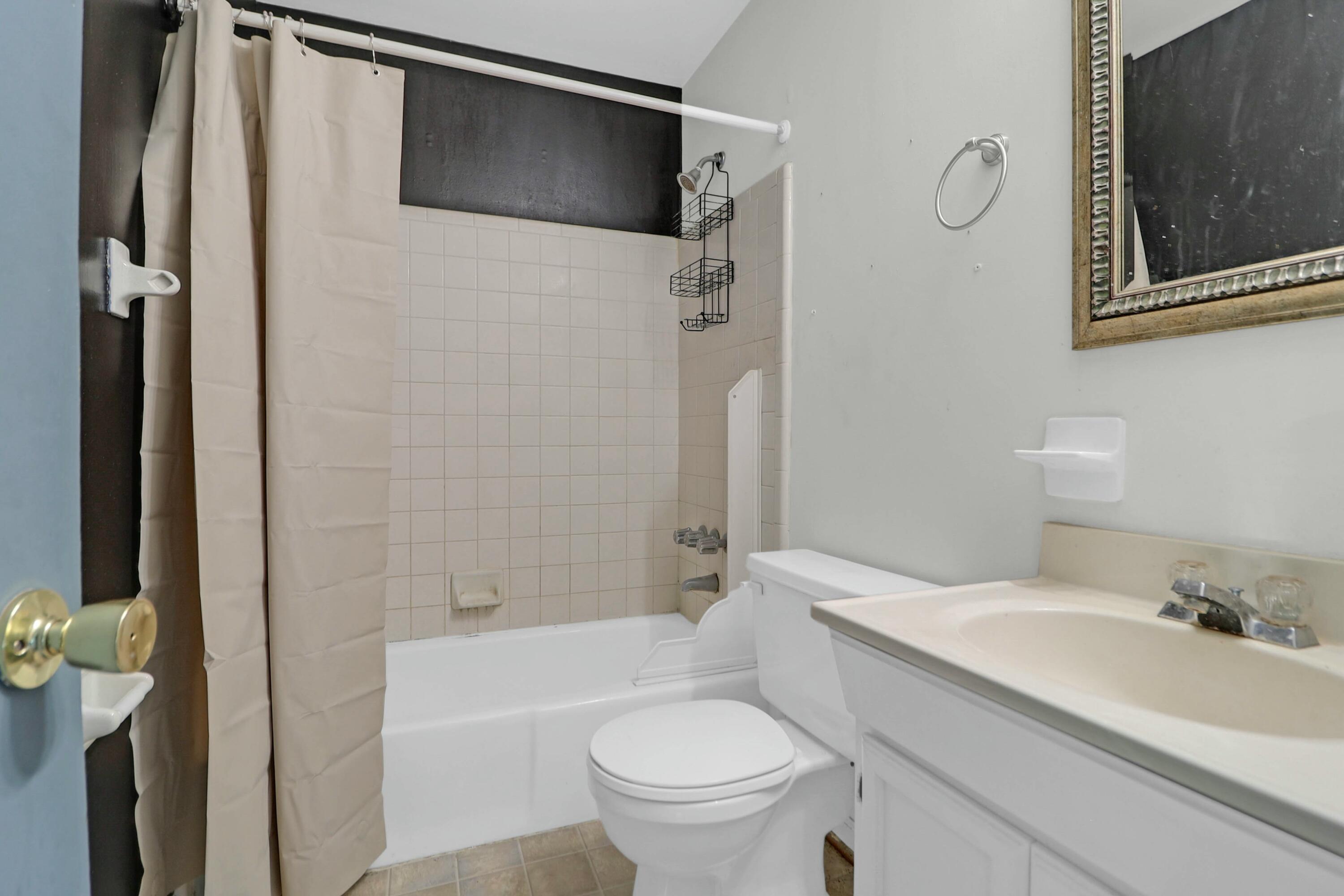 1088 Quiet Road Mount Pleasant, SC 29464 - Photo 16 of 22 Guest Bathroom