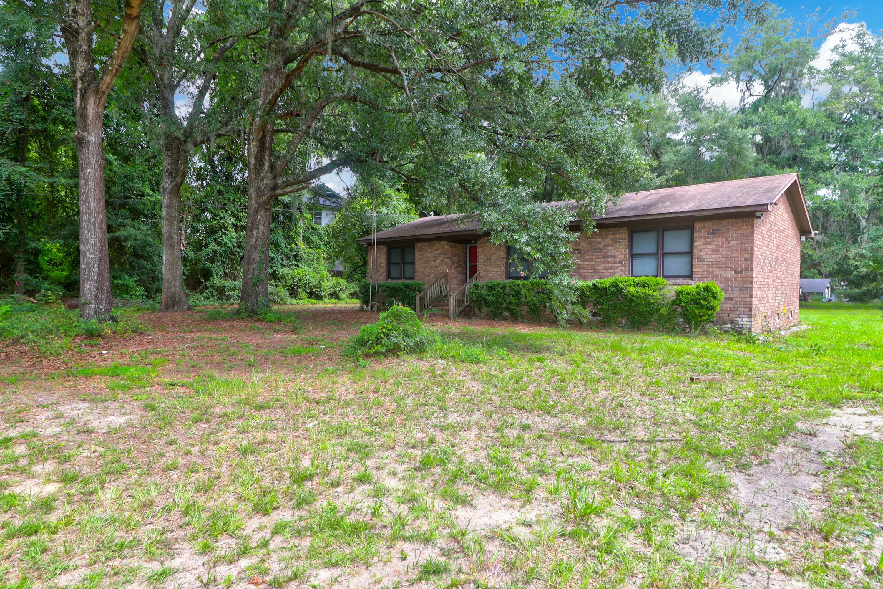 1088 Quiet Road Mount Pleasant, SC 29464 - Photo 2 of 22 Front elevation