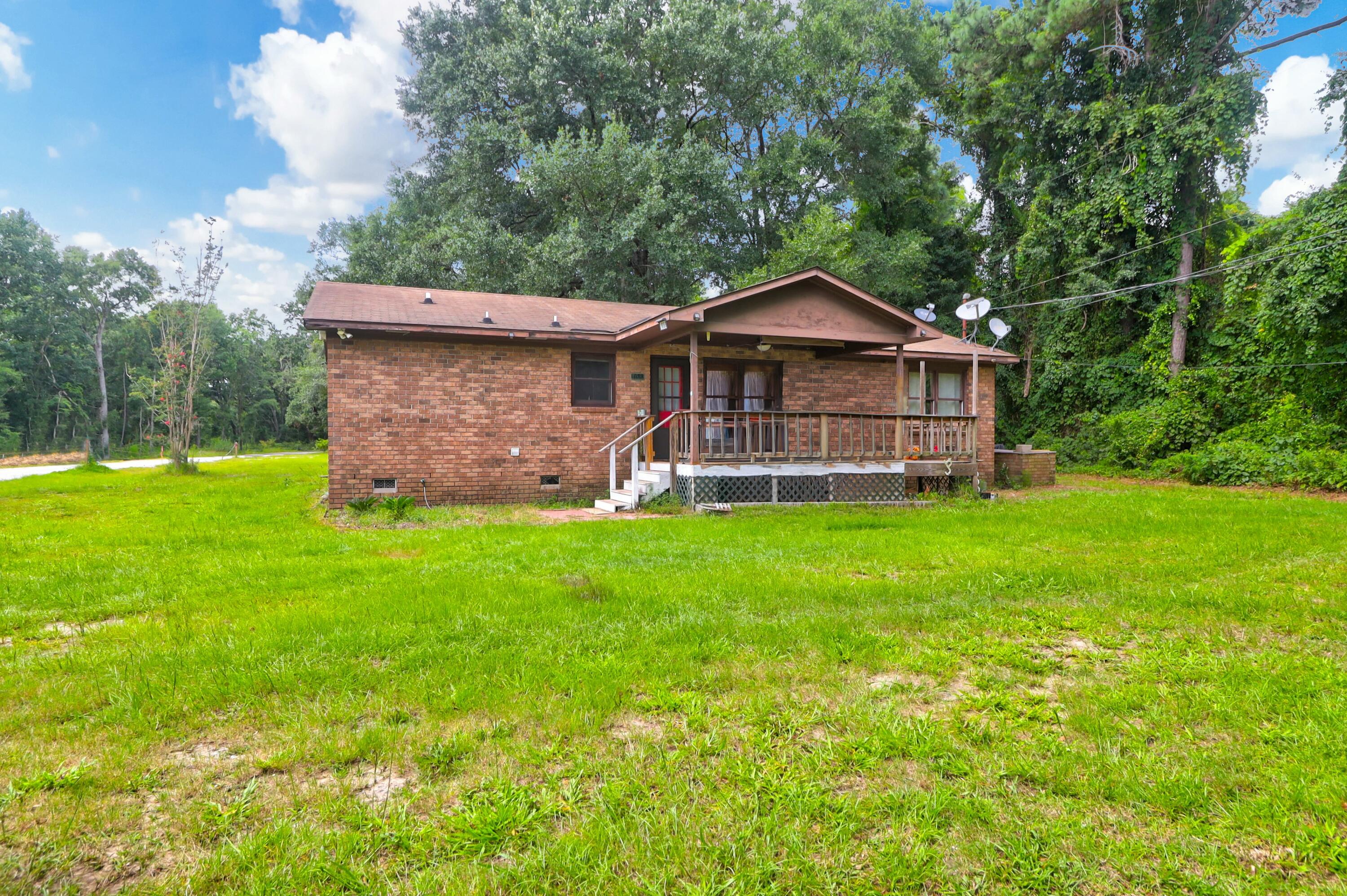 1088 Quiet Road Mount Pleasant, SC 29464 - Photo 21 of 22 Rear of home