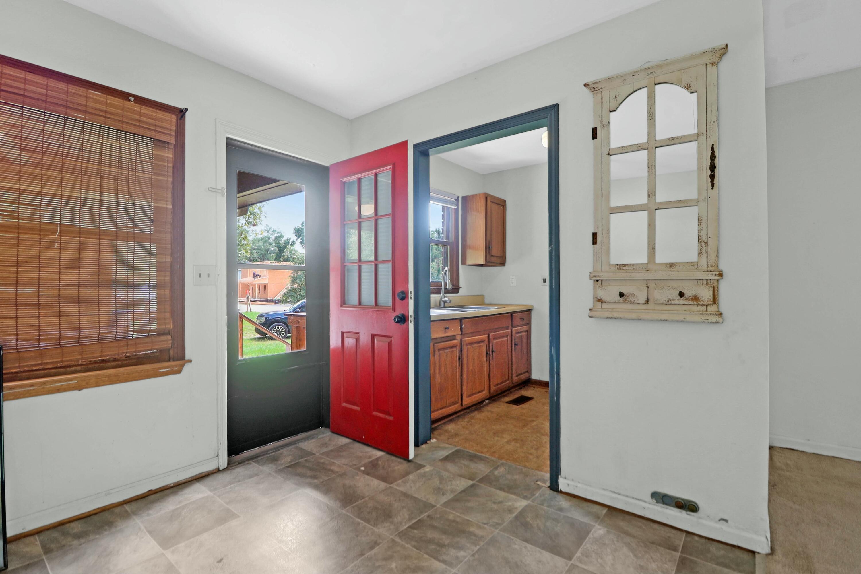 1088 Quiet Road Mount Pleasant, SC 29464 - Photo 4 of 22 Back door+ Kitchen