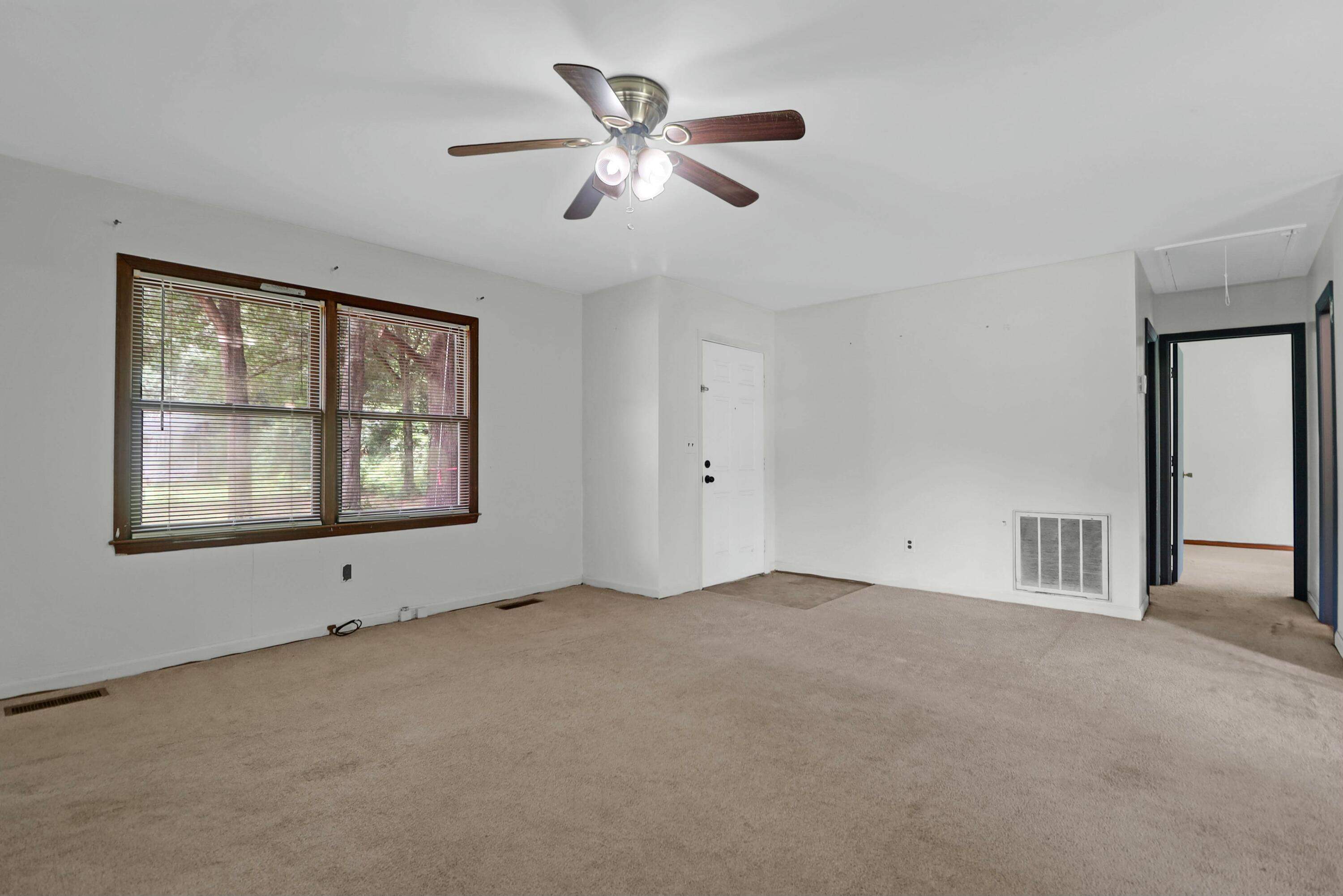1088 Quiet Road Mount Pleasant, SC 29464 - Photo 8 of 22 Den