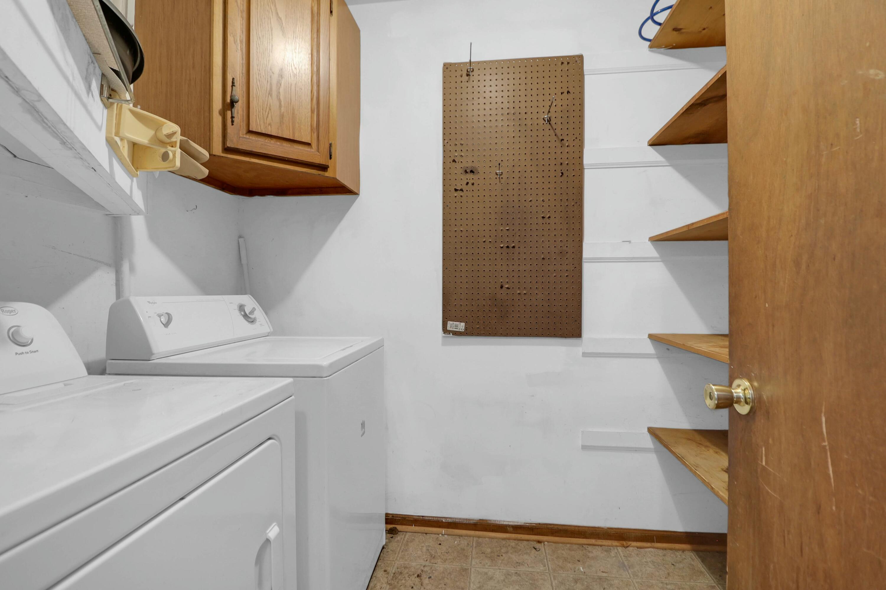 1088 Quiet Road Mount Pleasant, SC 29464 - Photo 9 of 22 Laundry Room