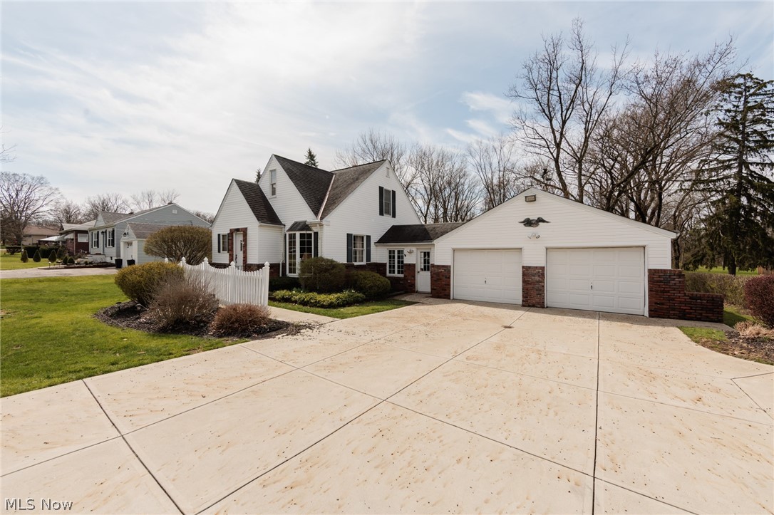 10136 Ridge Road North Royalton, OH 44133 - Photo 3 of 49 Gallery Image 3