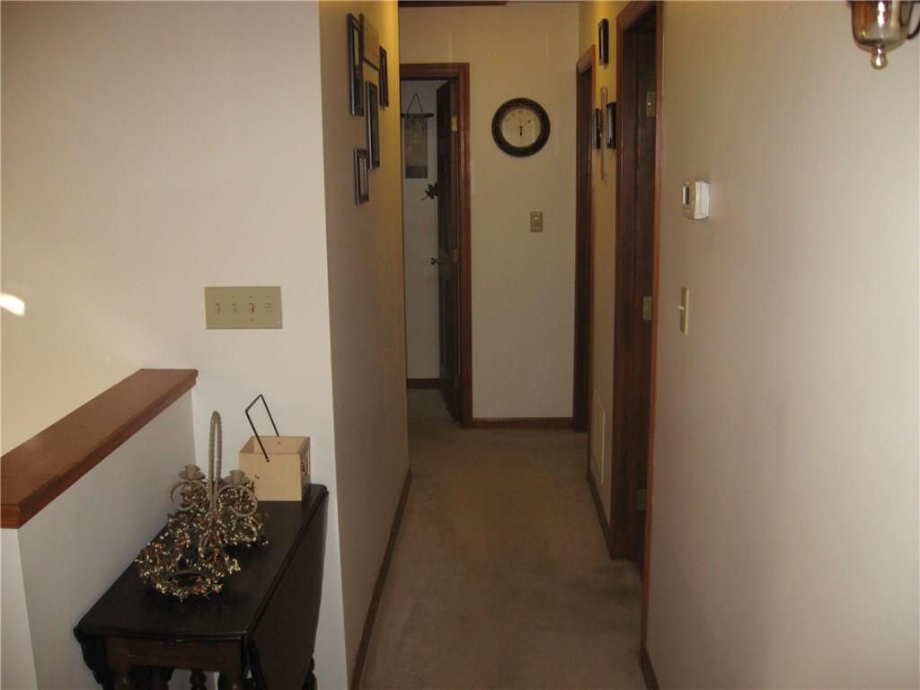 307 West Mountainview Road Acme, PA 15610 - Photo 14 of 25