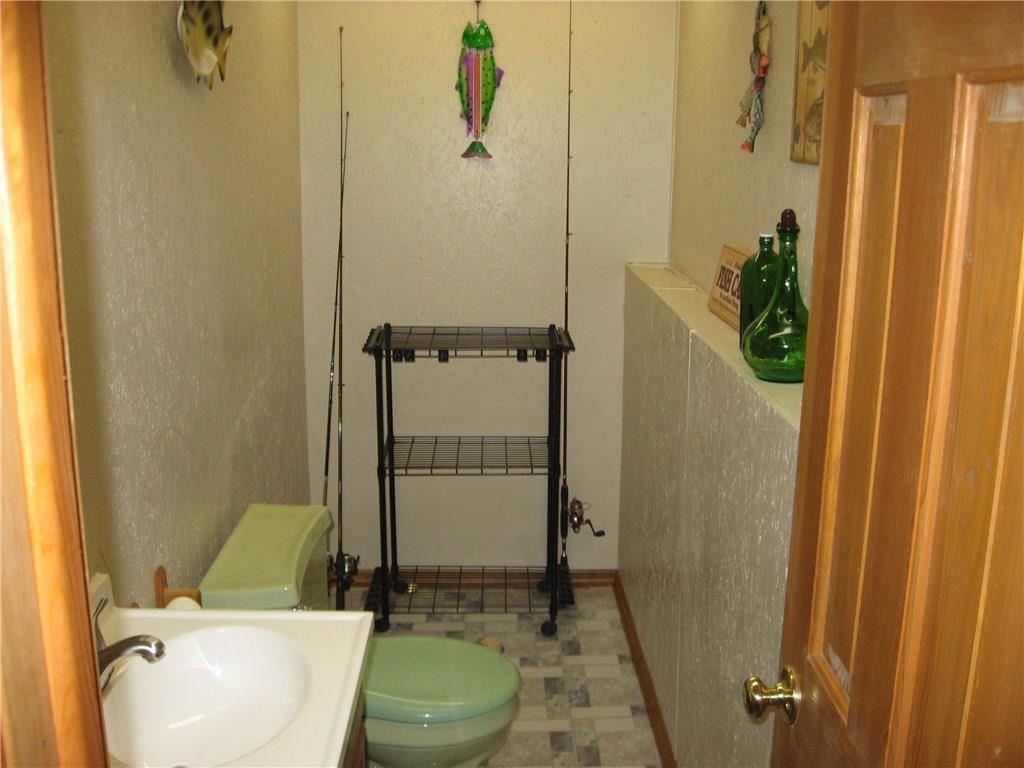 307 West Mountainview Road Acme, PA 15610 - Photo 21 of 25
