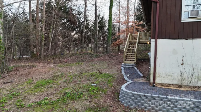 a view of an outdoor space