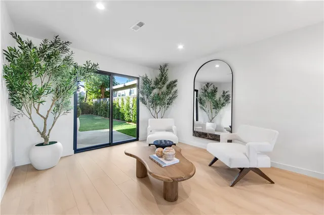 $3,295,000 | 19321 Manor Point Circle, Huntington Beach, CA 92648