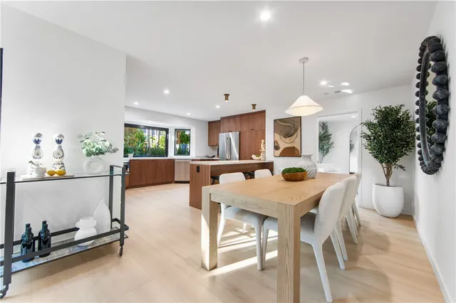 $3,295,000 | 19321 Manor Point Circle, Huntington Beach, CA 92648