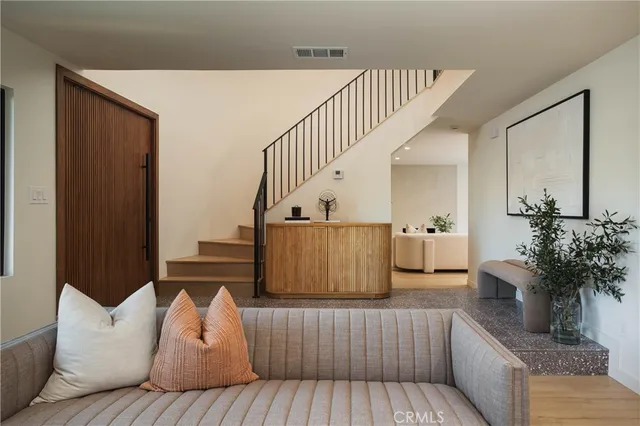 $3,295,000 | 19321 Manor Point Circle, Huntington Beach, CA 92648