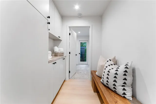 $3,295,000 | 19321 Manor Point Circle, Huntington Beach, CA 92648