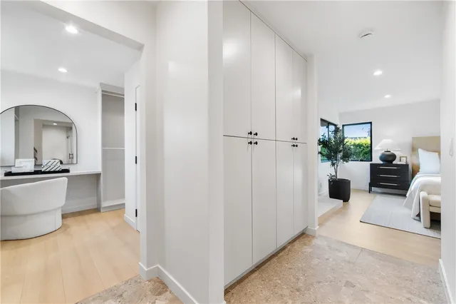 $3,295,000 | 19321 Manor Point Circle, Huntington Beach, CA 92648