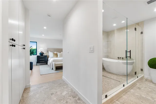 $3,295,000 | 19321 Manor Point Circle, Huntington Beach, CA 92648