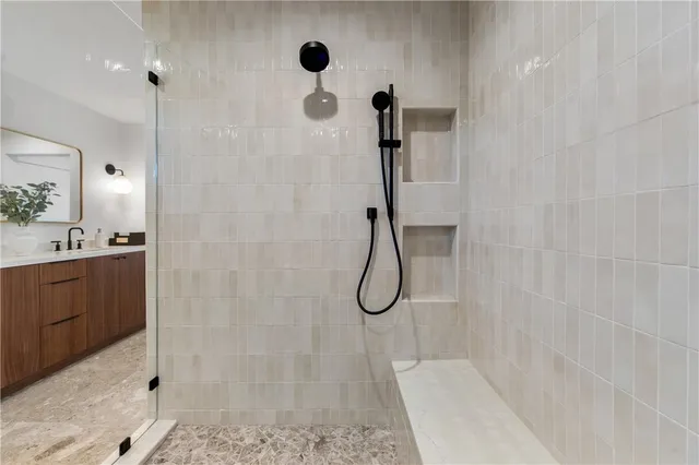 $3,295,000 | 19321 Manor Point Circle, Huntington Beach, CA 92648