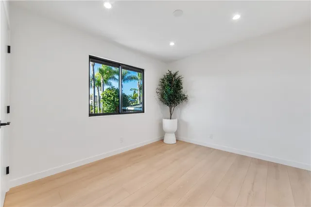 $3,295,000 | 19321 Manor Point Circle, Huntington Beach, CA 92648