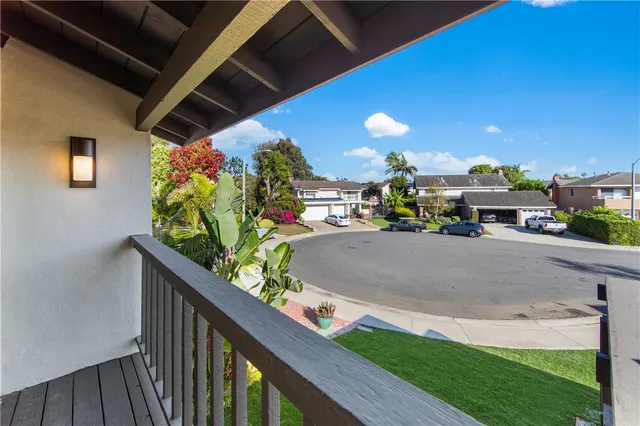 $3,295,000 | 19321 Manor Point Circle, Huntington Beach, CA 92648