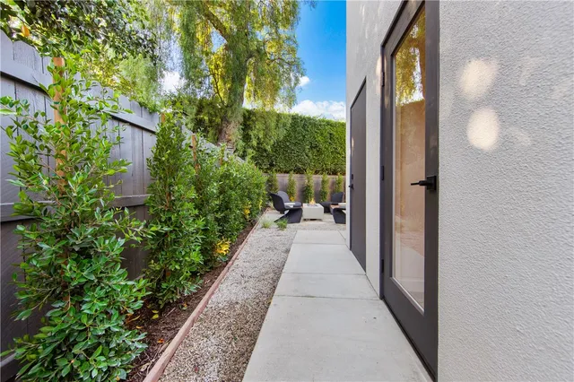 $3,295,000 | 19321 Manor Point Circle, Huntington Beach, CA 92648