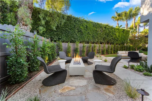 $3,295,000 | 19321 Manor Point Circle, Huntington Beach, CA 92648