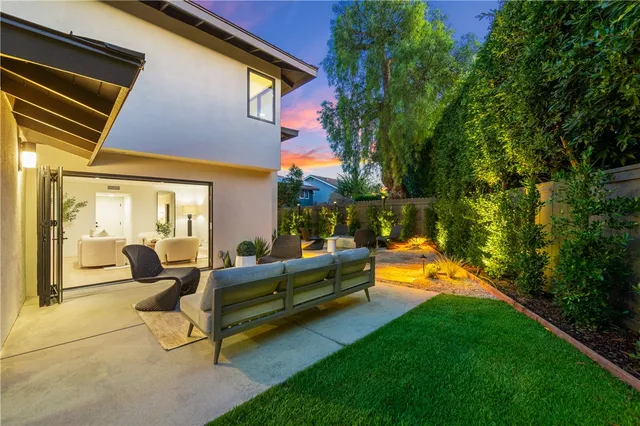 $3,295,000 | 19321 Manor Point Circle, Huntington Beach, CA 92648