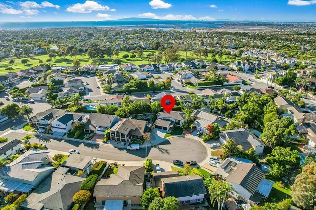 $3,295,000 | 19321 Manor Point Circle, Huntington Beach, CA 92648