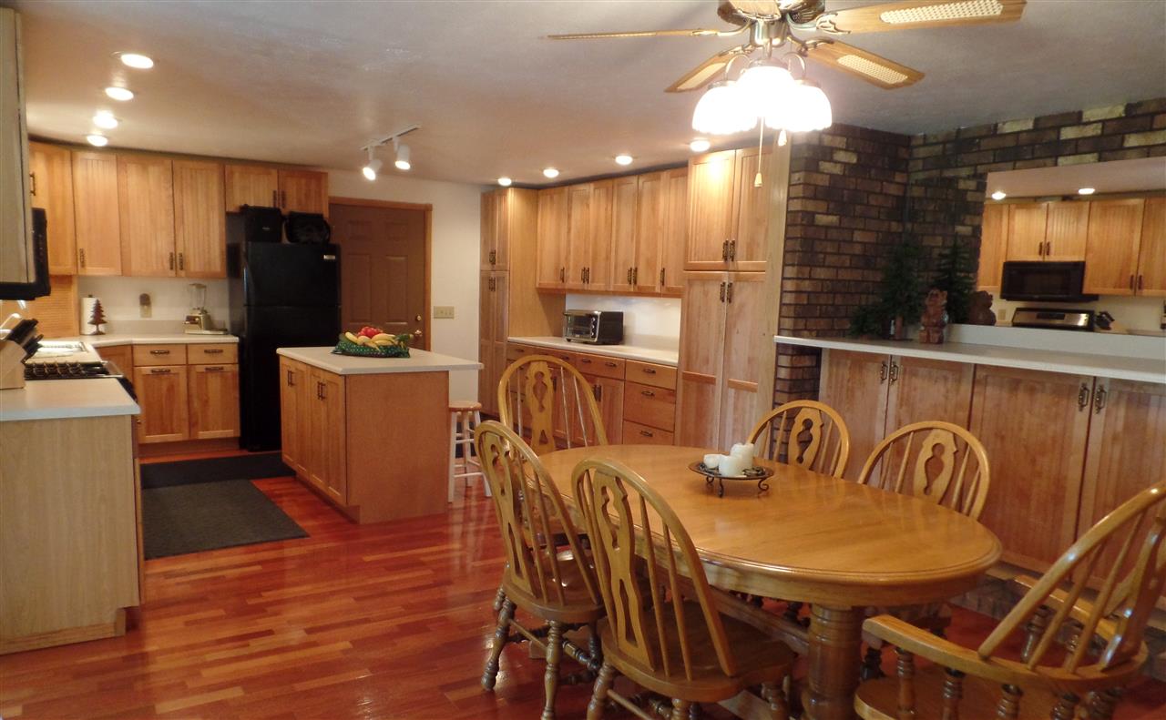 22414 Riley Road Lakeville, IN 46536 - Photo 4 of 30 Gallery Image 4