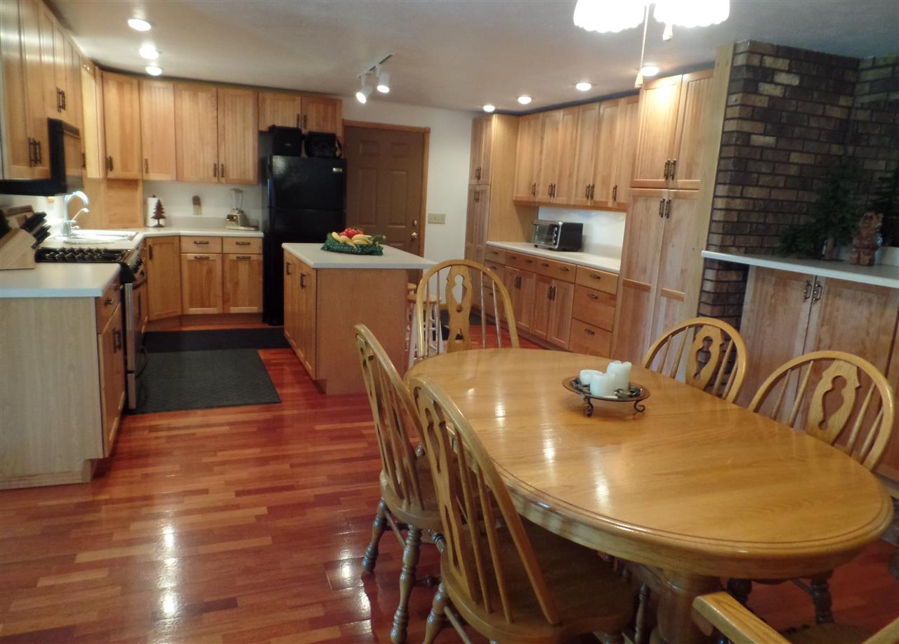 22414 Riley Road Lakeville, IN 46536 - Photo 5 of 30 Gallery Image 5