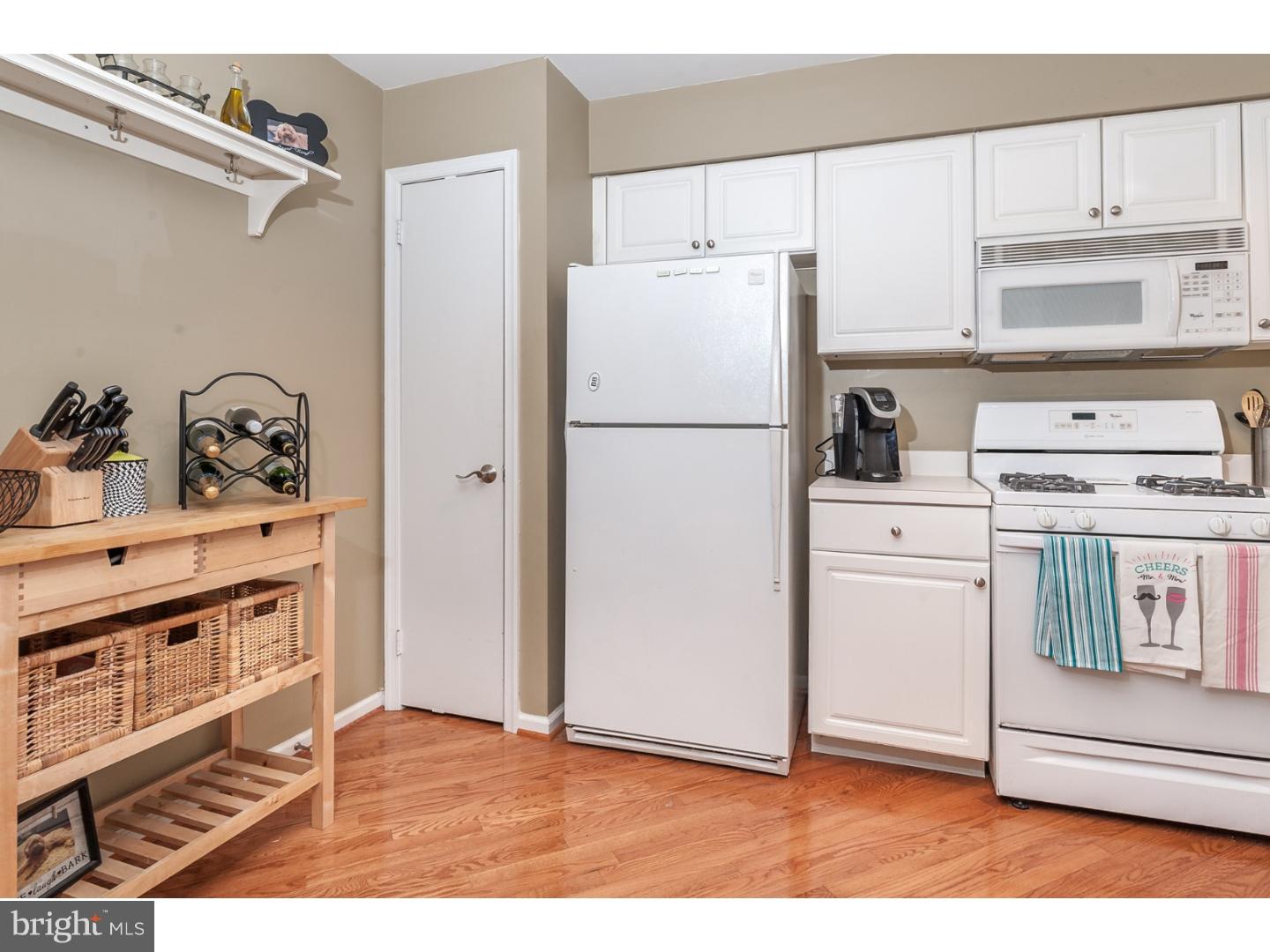 1703 Wharton Road Mount Laurel, NJ 08054 - Photo 4 of 20