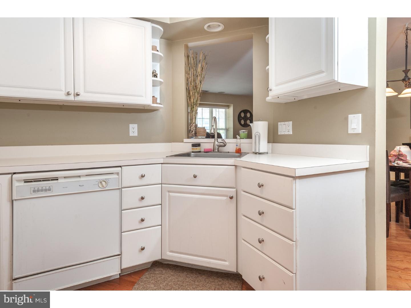1703 Wharton Road Mount Laurel, NJ 08054 - Photo 5 of 20