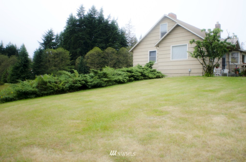 6804 Holst Road Clinton, WA 98236 - Photo 23 of 24 Gallery Image 23