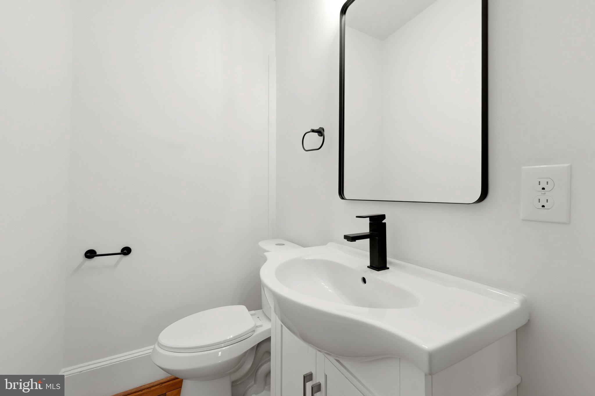 2122 Jones Road Winchester, VA 22602 - Photo 23 of 58 Bathroom