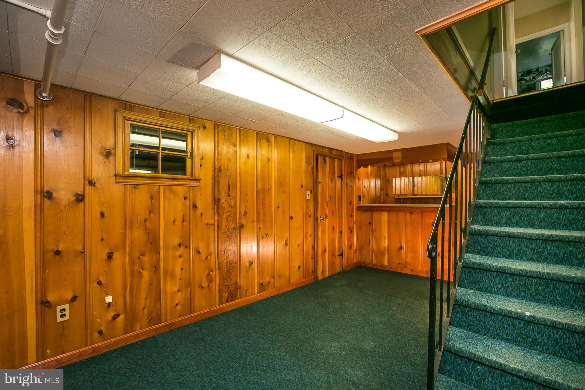 3301 Marnat Road Baltimore, MD 21208 - Photo 13 of 27 a view of entryway with wooden walls