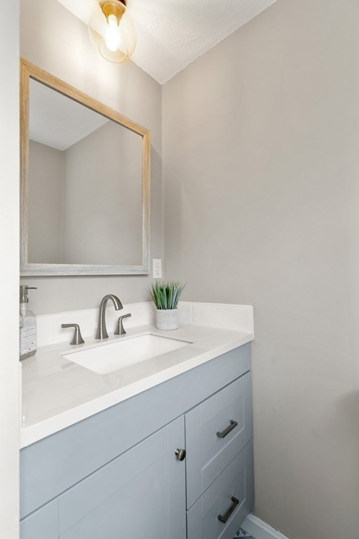 27 Bradley Road Andover, MA 01810 - Photo 28 of 42 Gallery Image 28