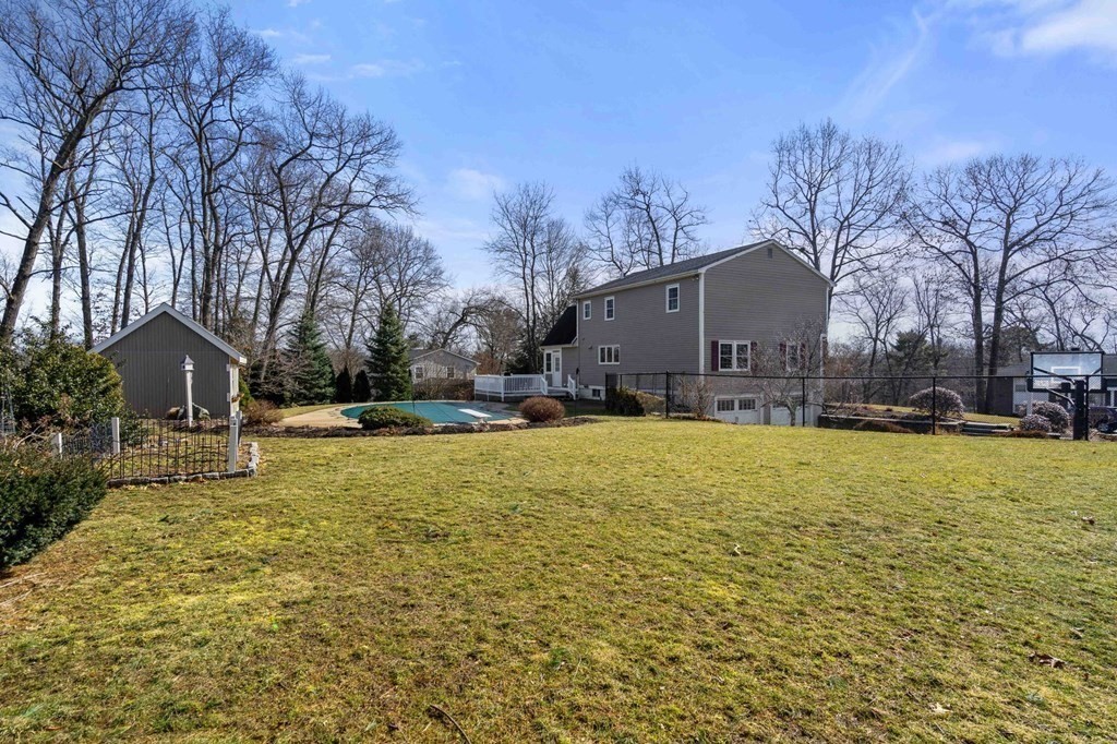 27 Bradley Road Andover, MA 01810 - Photo 9 of 42 Gallery Image 9