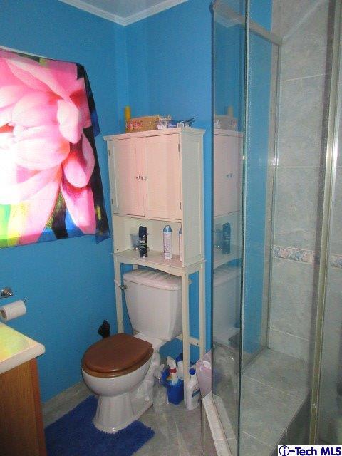 10106 Gish Avenue Tujunga, CA 91042 - Photo 3 of 7