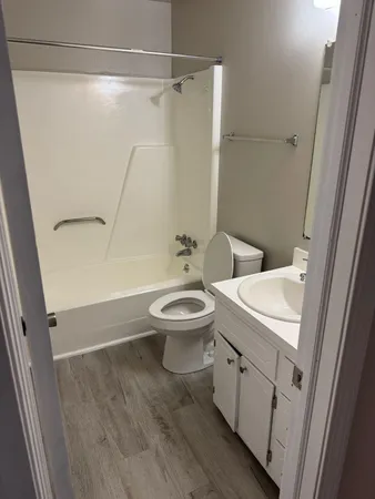 $800 | 45 Vera Avenue, Unit 9, Collinsville, VA 24078